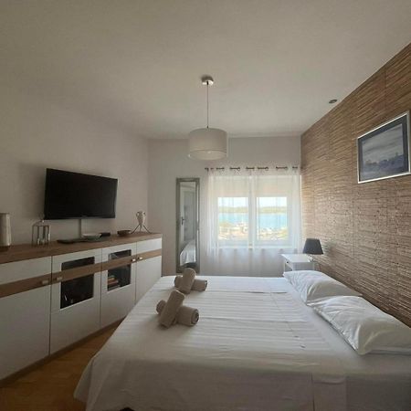 Apartment Arena Akvileja Πούλα Εξωτερικό φωτογραφία