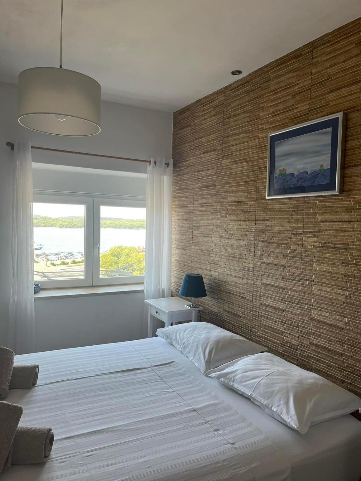 Apartment Arena Akvileja Πούλα Εξωτερικό φωτογραφία